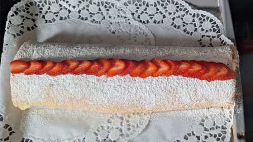 Erdbeerroulade